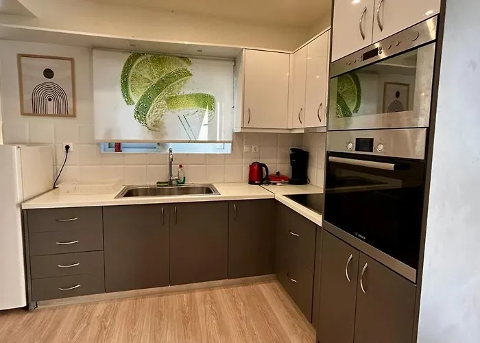 καλαίσθητο ηλιόλουστο *